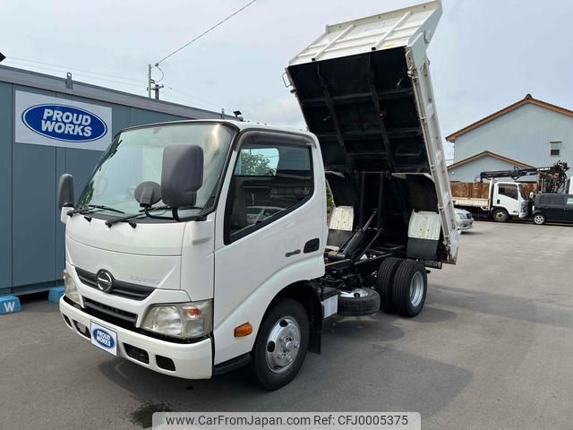 hino dutro 2012 GOO_NET_EXCHANGE_1160031A30240713W001 image 1