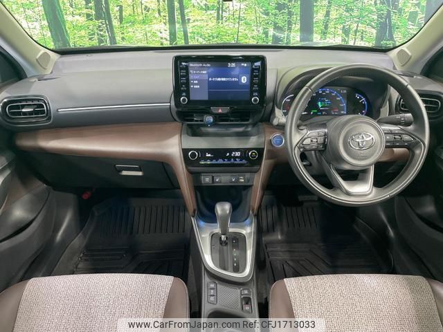toyota yaris-cross 2022 CFJ1713033 image 2
