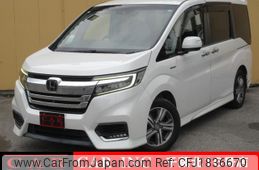 honda stepwagon-spada 2017 CFJ1836670