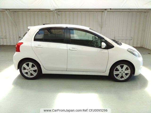 toyota vitz 2009 ENHANCEAUTO_1_ea286791 image 2