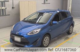 toyota aqua 2017 CFJ1687360
