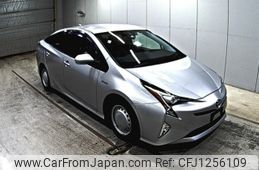 toyota prius 2018 -TOYOTA--Prius ZVW30-6120233---TOYOTA--Prius ZVW30-6120233-