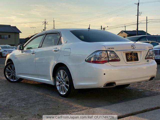 toyota crown-hybrid 2010 CFJ1749726 image 2