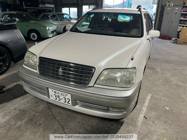 toyota crown-estate 2000 40 image 1