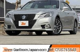 toyota crown 2014 -TOYOTA--Crown DAA-AWS210--AWS210-6058505---TOYOTA--Crown DAA-AWS210--AWS210-6058505-