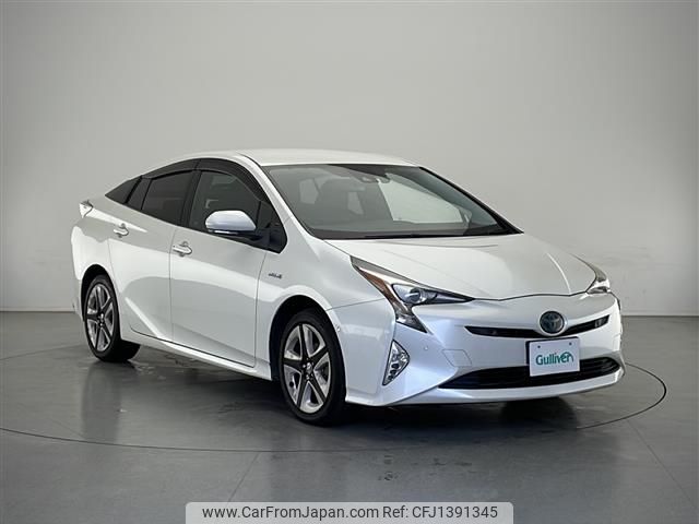 toyota prius 2016 -TOYOTA--Prius DAA-ZVW55--ZVW55-8016434---TOYOTA--Prius DAA-ZVW55--ZVW55-8016434- image 1