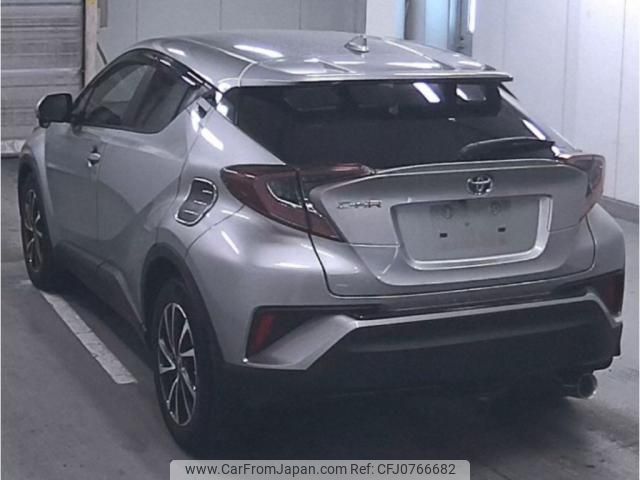 toyota c-hr 2018 quick_quick_DBA-NGX10_NGX10-2004247 image 2