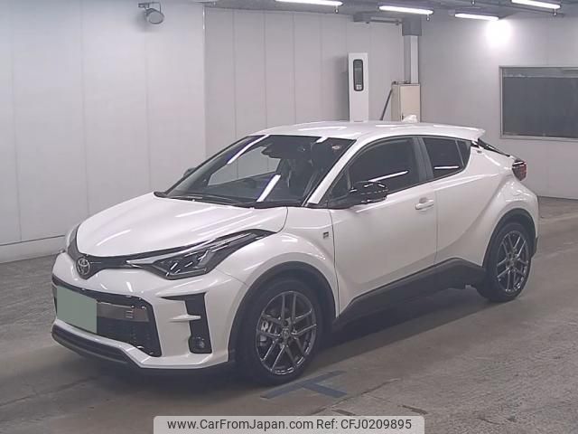 toyota c-hr 2020 quick_quick_6AA-ZYX11_2026647 image 2