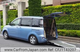 toyota sienta 2013 -TOYOTA--Sienta DBA-NCP81Gｶｲ--NCP81-5205592---TOYOTA--Sienta DBA-NCP81Gｶｲ--NCP81-5205592-