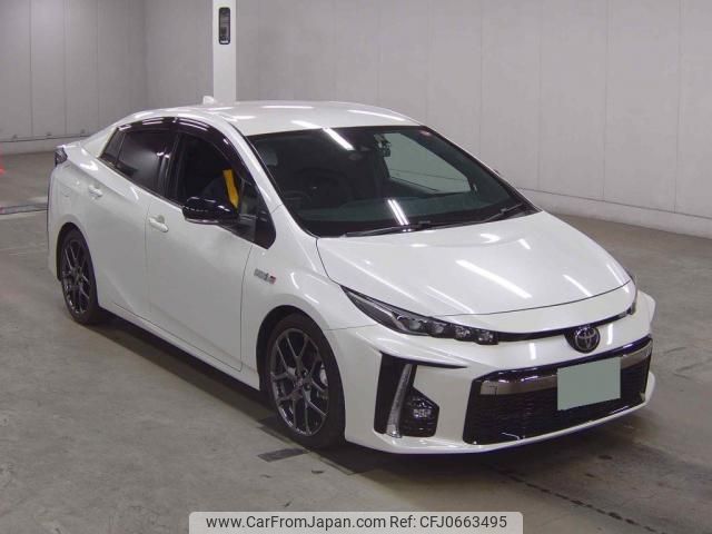 toyota prius-phv 2017 quick_quick_DLA-ZVW52_ZVW52-3055872 image 1