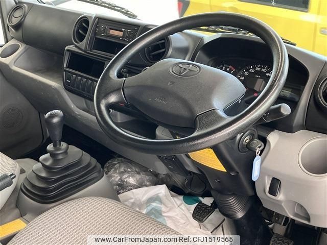toyota dyna-truck 2018 CFJ1519565 image 2