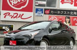 toyota prius 2018 -TOYOTA--Prius ZVW55--8054801---TOYOTA--Prius ZVW55--8054801-