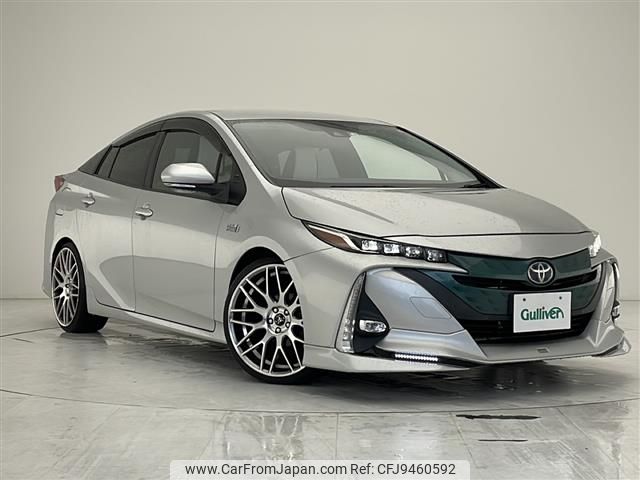 toyota prius-phv 2017 -TOYOTA--Prius PHV DLA-ZVW52--ZVW52-3013583---TOYOTA--Prius PHV DLA-ZVW52--ZVW52-3013583- image 1