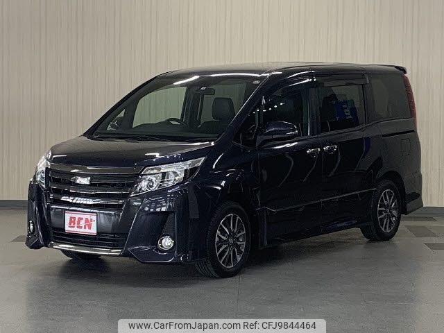 toyota noah 2017 -TOYOTA--Noah DBA-ZRR80W--ZRR80-0323730---TOYOTA--Noah DBA-ZRR80W--ZRR80-0323730- image 1