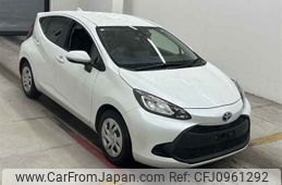 toyota aqua 2023 -TOYOTA--AQUA MXPK11-2135176---TOYOTA--AQUA MXPK11-2135176-