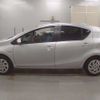 toyota aqua 2019 -TOYOTA--AQUA NHP10-6802654---TOYOTA--AQUA NHP10-6802654- image 5