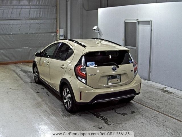 toyota aqua 2018 -TOYOTA--AQUA NHP10H-6739686---TOYOTA--AQUA NHP10H-6739686- image 2