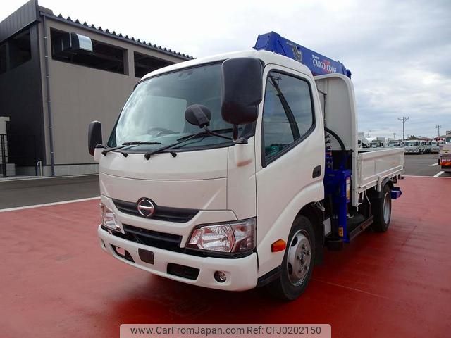 hino dutro 2017 GOO_NET_EXCHANGE_1230336A30240824W002 image 1