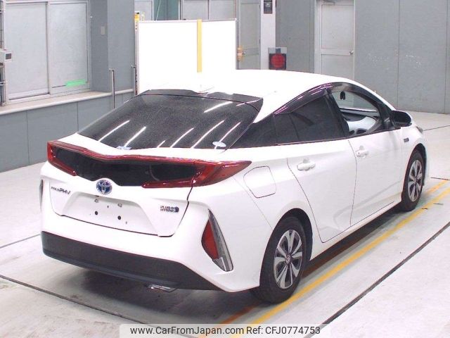 toyota prius-phv 2018 -TOYOTA--Prius PHV ZVW52-3072825---TOYOTA--Prius PHV ZVW52-3072825- image 2