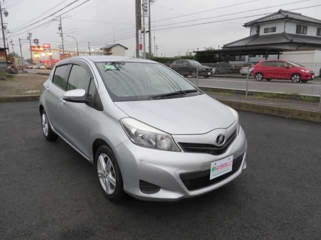 toyota vitz 2013 504749-RAOID:10837 image 1