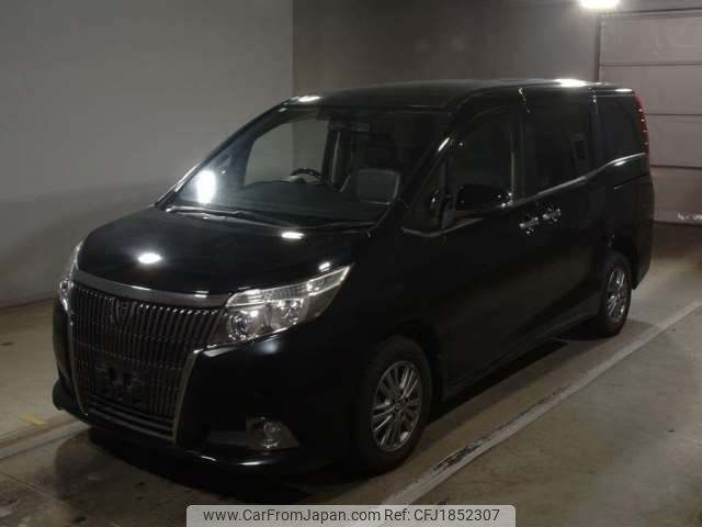 toyota esquire 2015 CFJ1852307 image 1