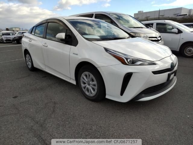 toyota prius 2019 quick_quick_DAA-ZVW51_ZVW51-6133845 image 2