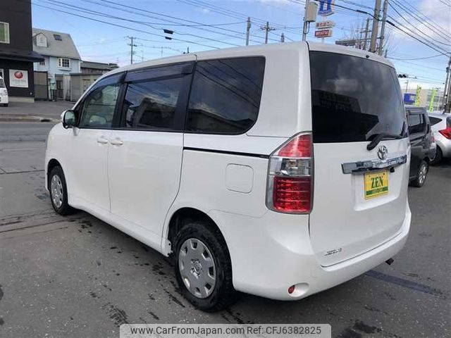 toyota noah 2008 769235-210307173536 image 2