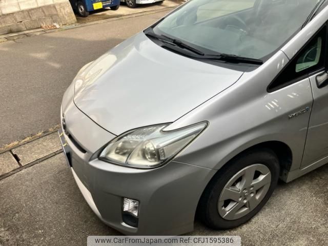 toyota prius 2011 CFJ1595386 image 2