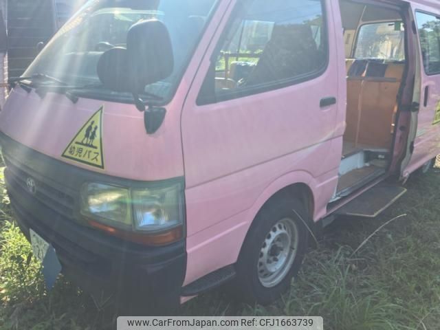 toyota hiace-commuter 2004 CFJ1663739 image 1