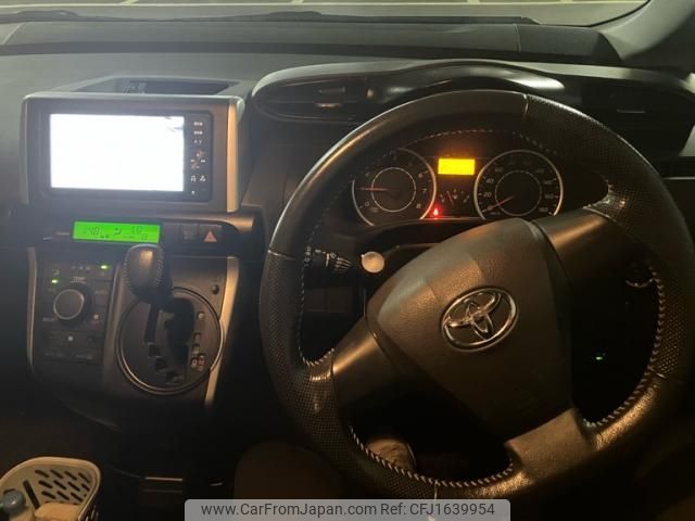 toyota wish 2012 CFJ1639954 image 2