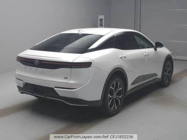 toyota crown 2023 CFJ1852236 image 2