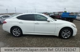 nissan fuga 2013 NIKYO_SC75482