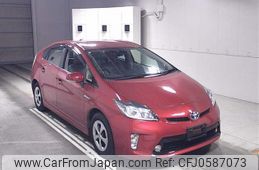 toyota prius 2013 -TOYOTA--Prius ZVW30-1682679---TOYOTA--Prius ZVW30-1682679-