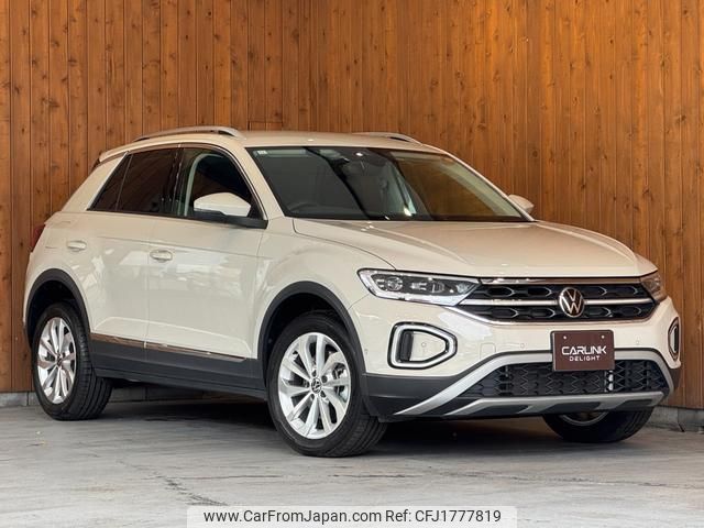 volkswagen t-roc 2023 CFJ1777819 image 1