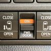toyota voxy 2021 quick_quick_3BA-ZRR85W_ZRR85-0153756 image 6