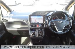 toyota voxy 2014 GOO_JP_700056143030241129003