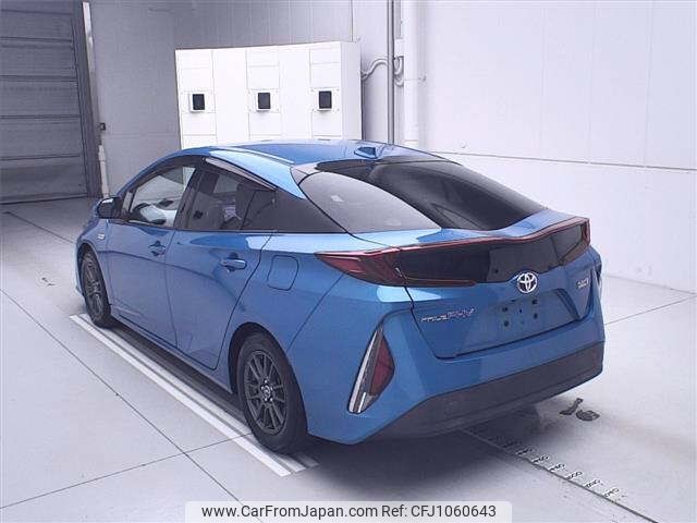 toyota prius-phv 2017 -TOYOTA--Prius PHV ZVW52-3013080---TOYOTA--Prius PHV ZVW52-3013080- image 2