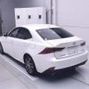 lexus is 2018 CFJ1610214 image 2