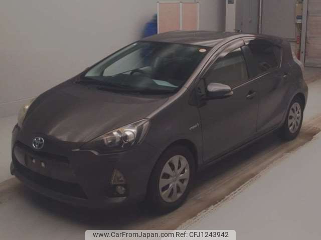 toyota aqua 2013 -TOYOTA--AQUA DAA-NHP10--NHP10-6146217---TOYOTA--AQUA DAA-NHP10--NHP10-6146217- image 1