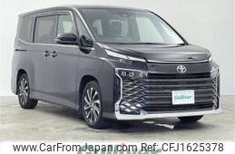 toyota voxy 2022 CFJ1625378
