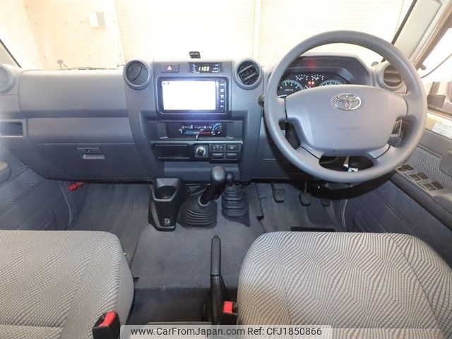 toyota land-cruiser 2015 CFJ1850866 image 2