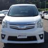 toyota noah-dba-zrr70w 2010 CFJ1656701 image 3