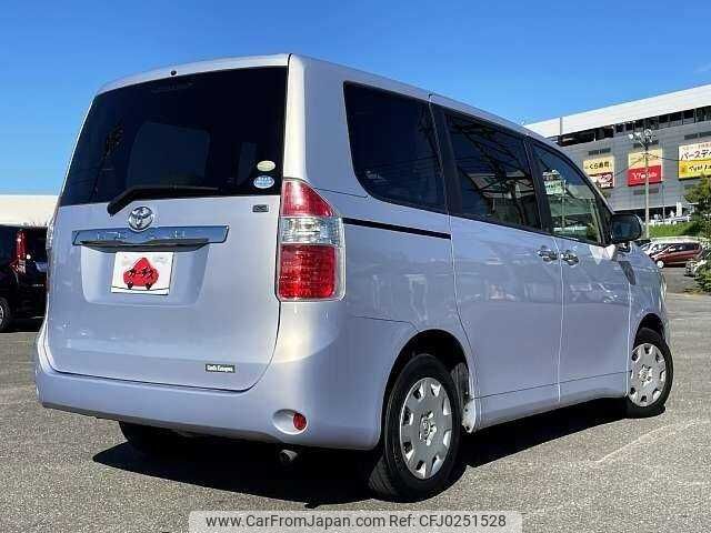 toyota noah 2009 504928-924629 image 2