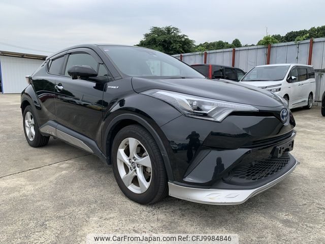 toyota c-hr 2017 NIKYO_ZA32810 image 1