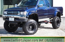 toyota hilux-sports-pick-up 1998 CFJ1823560
