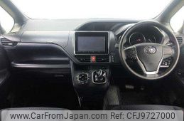 toyota noah 2014 504928-920529