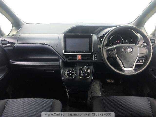 toyota noah 2014 504928-920529 image 1