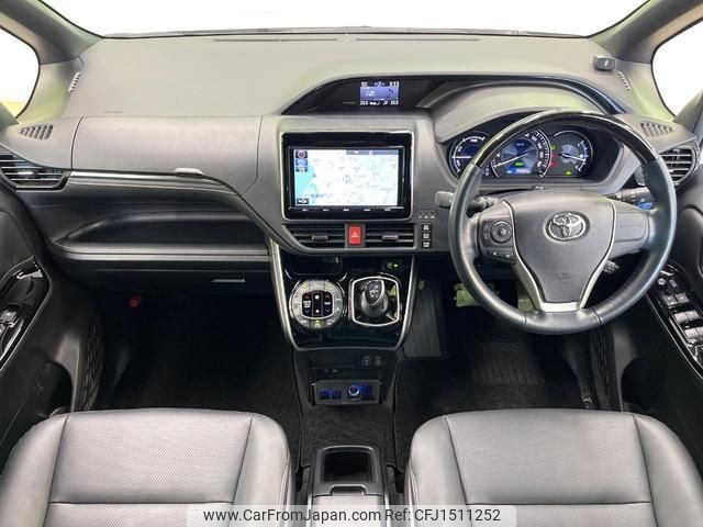 toyota esquire 2018 CFJ1511252 image 2