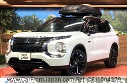 mitsubishi outlander-phev 2023 CFJ1564279