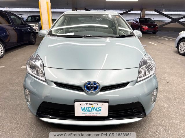 toyota prius 2013 CFJ1833961 image 2